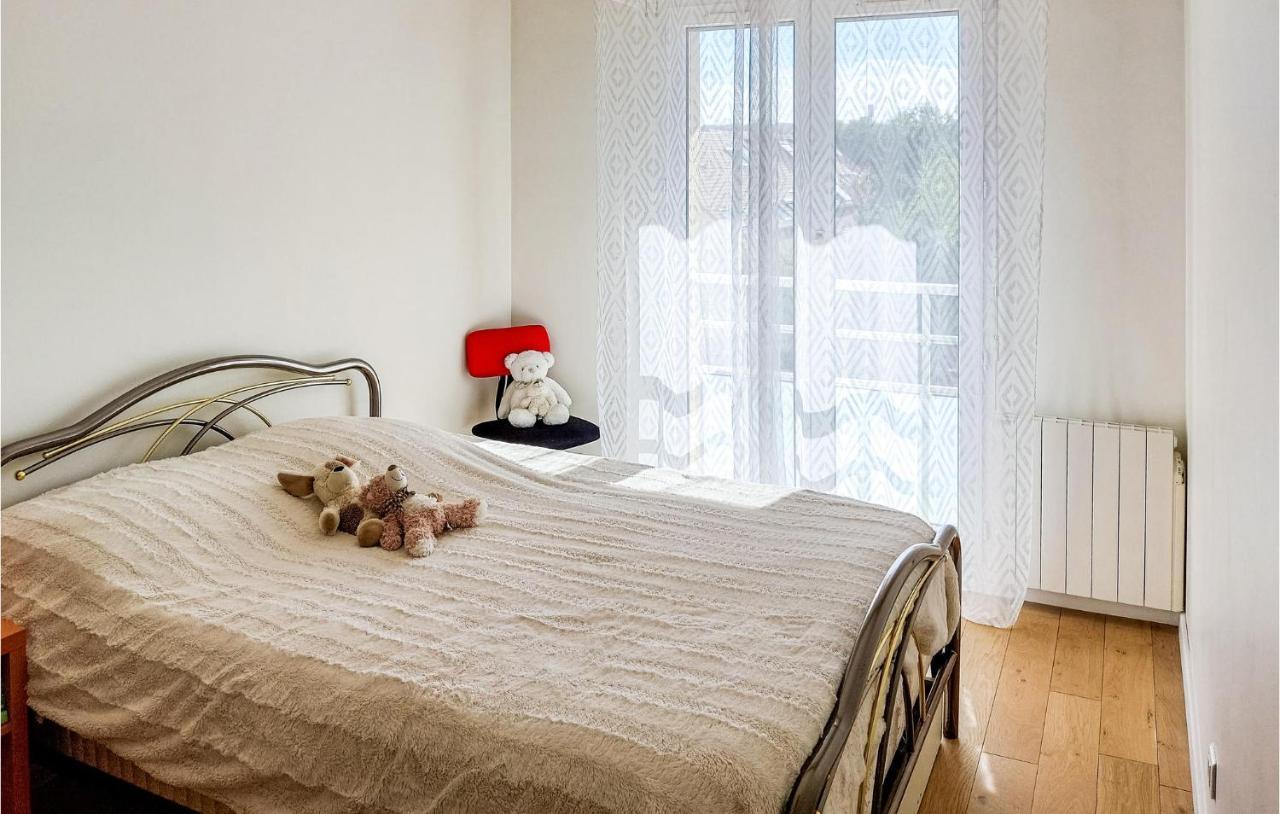 Awesome Apartment In Triel-Sur-Seine With Kitchen Εξωτερικό φωτογραφία